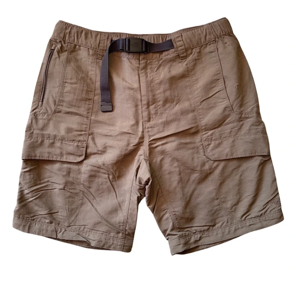 The North Face Greenish/Brown Cargo Adventure Shorts with an‎ adjustable belt